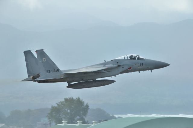 McDonnell Douglas F-15 Eagle (32-8816)