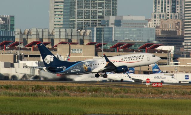 Boeing 737-800 (XA-AMM) - Aeromexico B737-852 wearing new club Premier sticker departing Boston Logans runway 33L for Mexico.