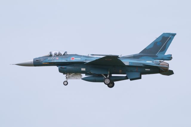 Mitsubishi F-2 (53-8533)