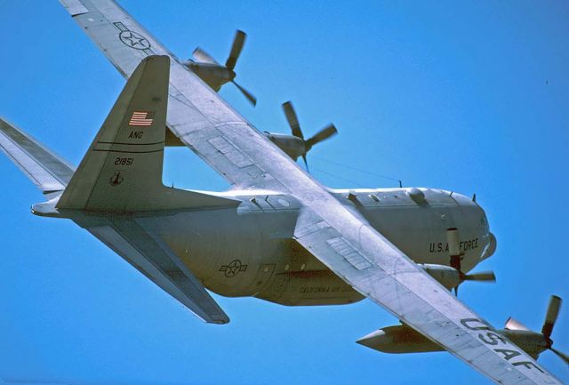 Lockheed C-130 Hercules (62-1851) - California Air National Guard Lockheed C-130E Hercules 62-1851 of the 146th Airlift Wing Channel Islands at Air Force Plant 42 in Palmdale, California on September 24, 1999.