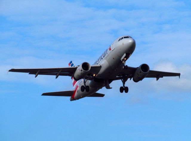 Airbus A319 (N822AW)