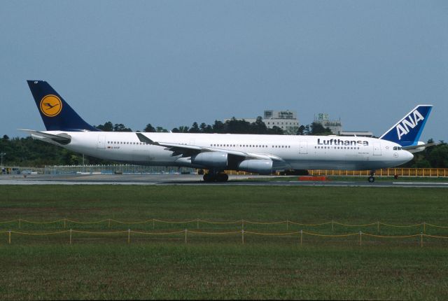 Airbus A340-300 (D-AIGP) - Departure at Narita Intl Airport Rwy16R on 2002/05/03