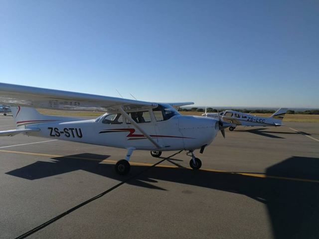 Cessna Skyhawk (ZS-STU)