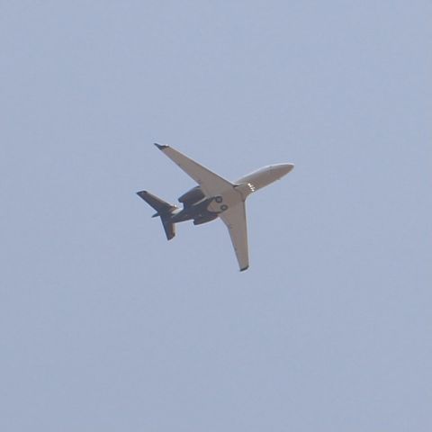 Embraer Phenom 300 (JPL660)