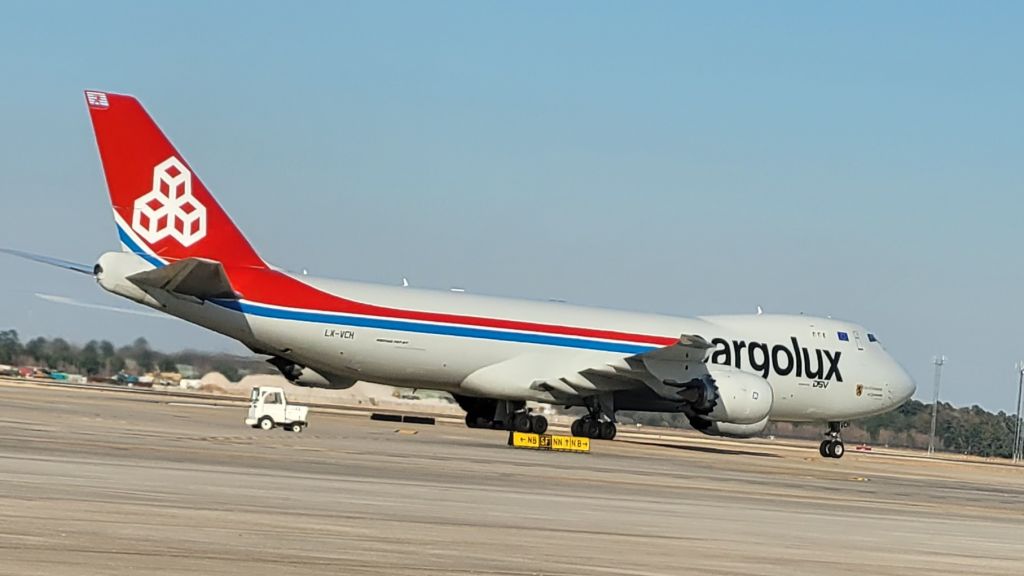 BOEING 747-8 (LX-VCH)