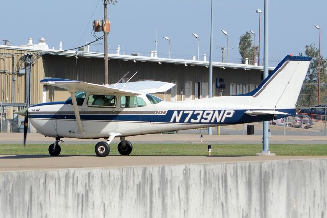 Cessna Skyhawk (N739NP) - A long taxi-day, due to a high crosswinds and a closed runway. October 2012