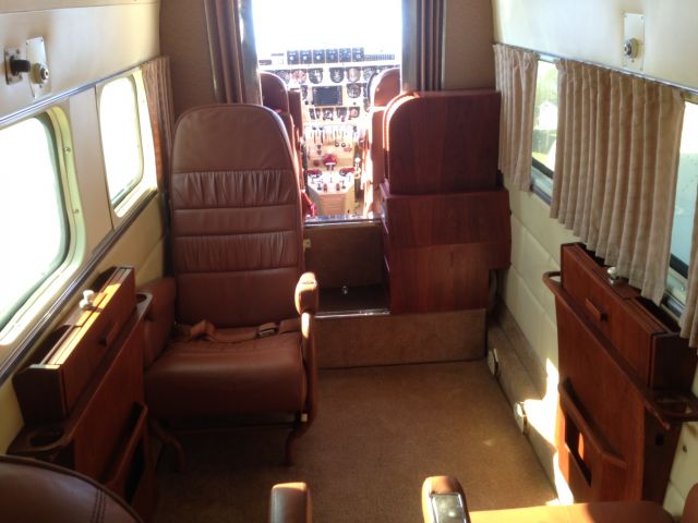 Beechcraft 18 (N930R)