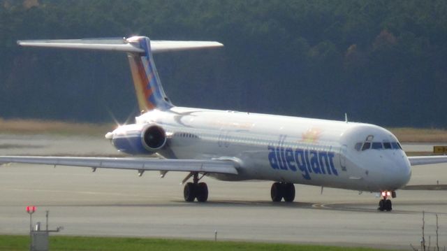 McDonnell Douglas MD-83 (N425NV) - Taken November 29, 2015. 