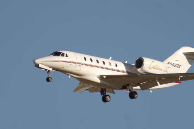 Dassault Falcon 2000 (N962QS)