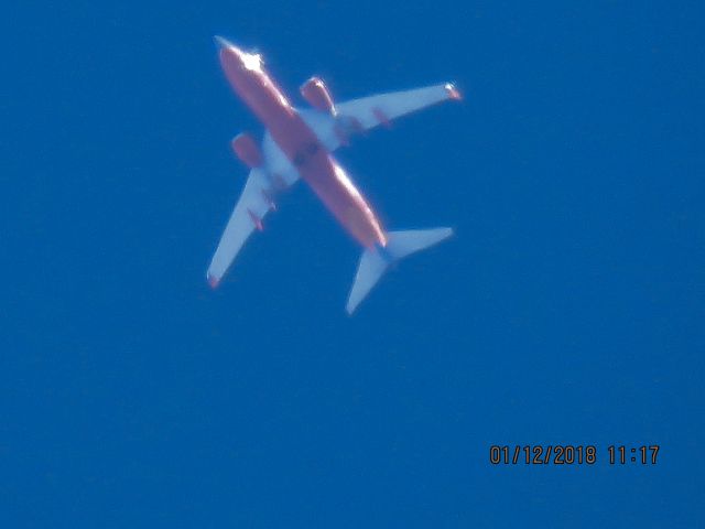Boeing 737-700 (N7728D)