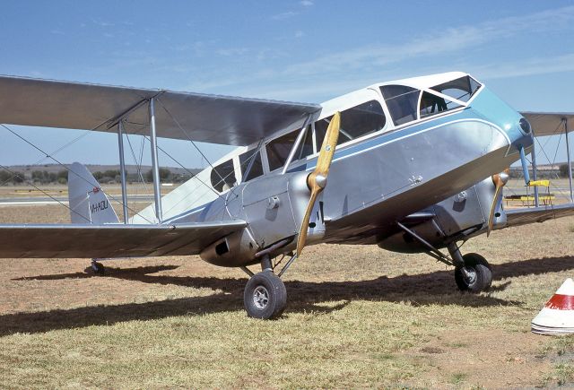 DE HAVILLAND DH-84 Dragon (VH-AQU)