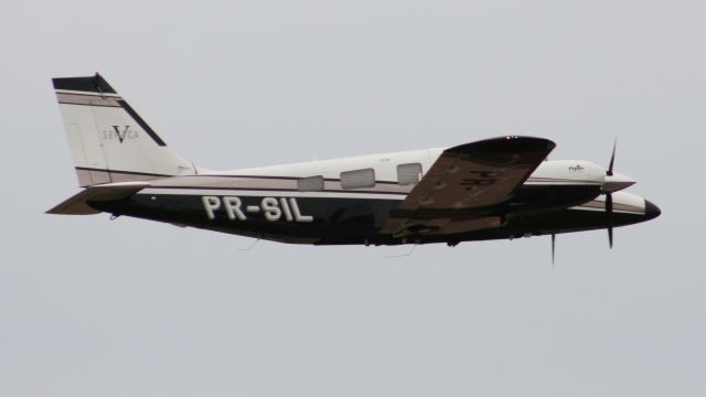 Piper Seneca (PR-SIL)