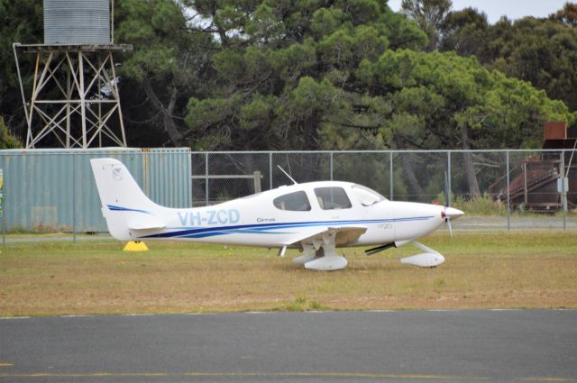 Cirrus SR-20 (VH-ZCD) - Cirrus VH-ZCD at Flinders Island, Dec 2018