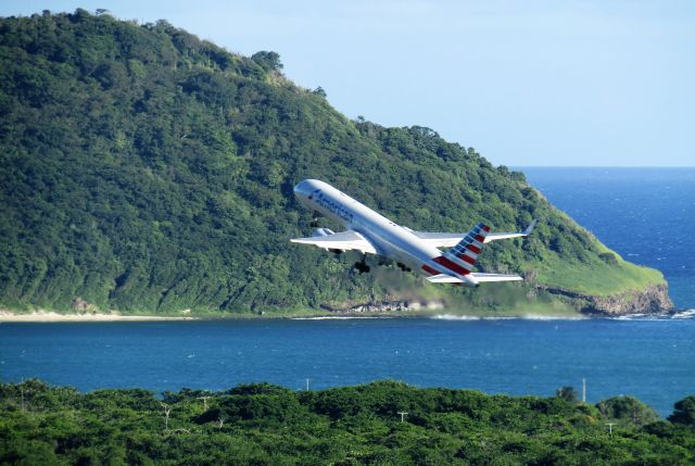 Boeing 757-200 (N197AN)