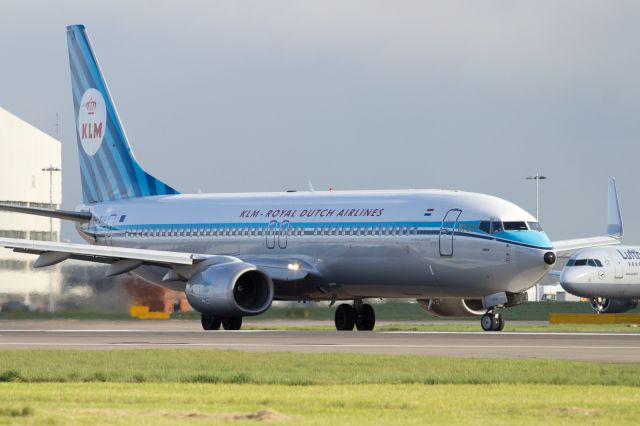 — — - KLM the worlds oldest airline, displays a Retro Livery on this B737-800.