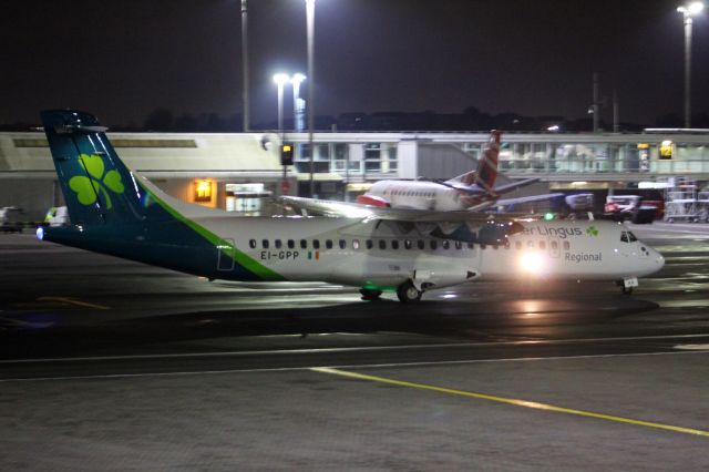 Aerospatiale ATR-72-600 (EI-GPP) - An Aer Lingus Regional (operated by Emerald Airlines) taxiing to a gate at Glasgow Airport.br /br /Location: Glasgow Airport.br /Date: 29.11.22 (dd/mm/yy).