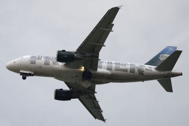 Airbus A319 (N921FR) - Seen at KDCA on 6/12/2011.