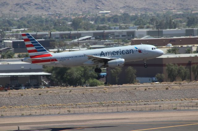 Airbus A320 (N604AW)