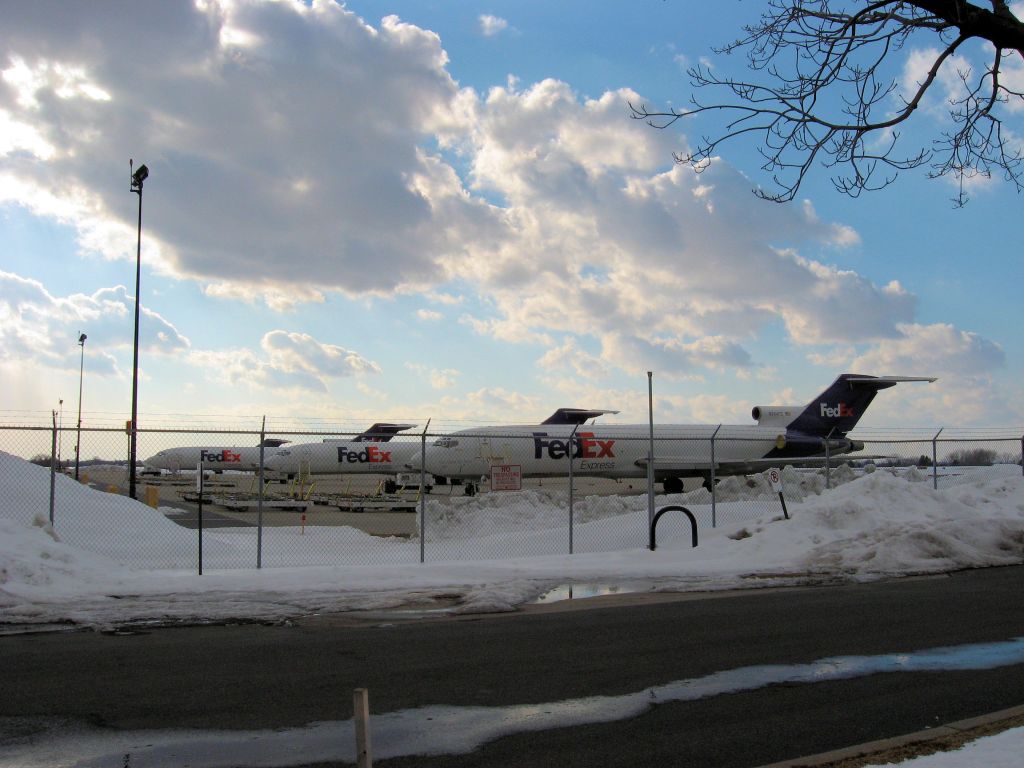 BOEING 727-200 (N204FE)