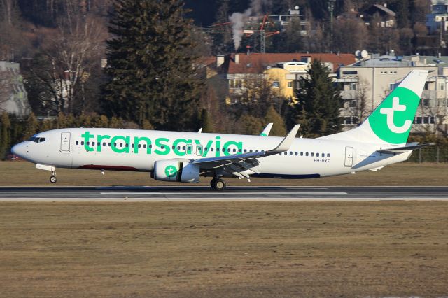 Boeing 737-800 (PH-HXF)