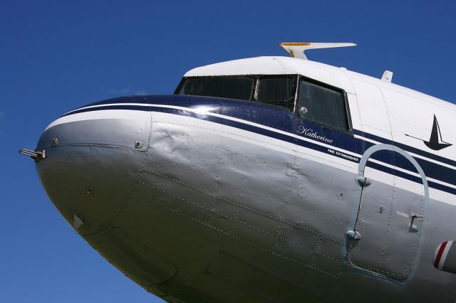 Douglas DC-3 (VH-CWS)