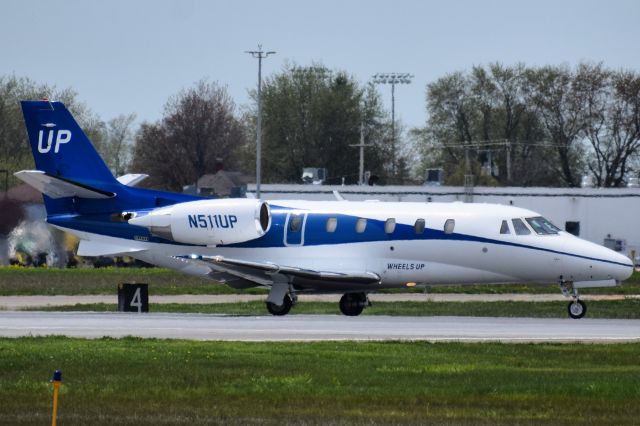 Cessna Citation Excel/XLS (N511UP) - Cessna Citation 560XL (opby WheelsUp) taxiing to the FBO Ramp at the Buffalo Niagara International Airport 