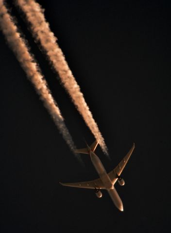 BOEING 777-300 — - American Airlines 79 London Heathrow to Dallas/Fort Worth Intl over Cleveland 36,000 ft. 10-24-14