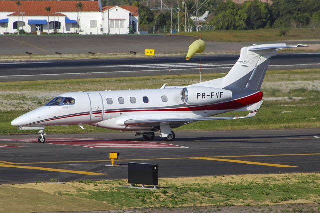 Embraer Phenom 300 (PR-FVF) - PR-FVF Embraer 505 Phenom 300br /Aeroporto Internacional de Salvador (SSA-SBSV)