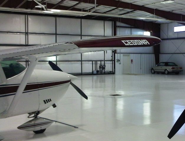 Cessna Skylane (N2876F)