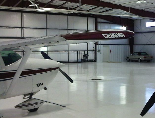 Cessna Skylane (N2876F)