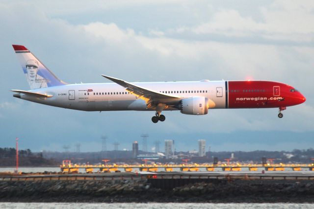 Boeing 787-8 (G-CKMU) - Rednose 7147, in the Babe Ruth livery arriving from London-Gatwick