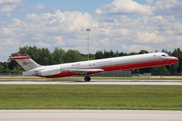 McDonnell Douglas MD-83 (XA-UZV) - An Aeronaves TSM 288 taxiing/departing Toledo on 24 Jun 2020. XA-UZV, a McDonnell Douglas MD-83 (SF), was delivered to American Airlines in Jul 1992. 