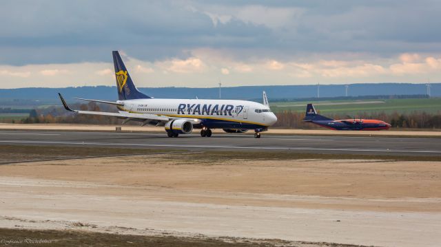 Boeing 737-700 (EI-ENA)