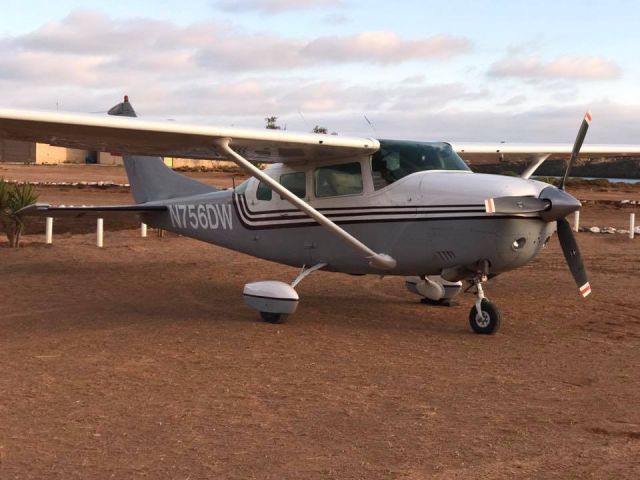 Cessna 206 Stationair (N756DW)