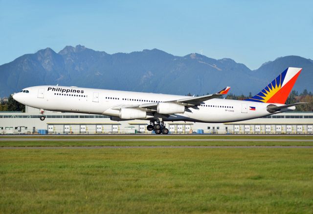 Airbus A340-300 (RP-C3435)