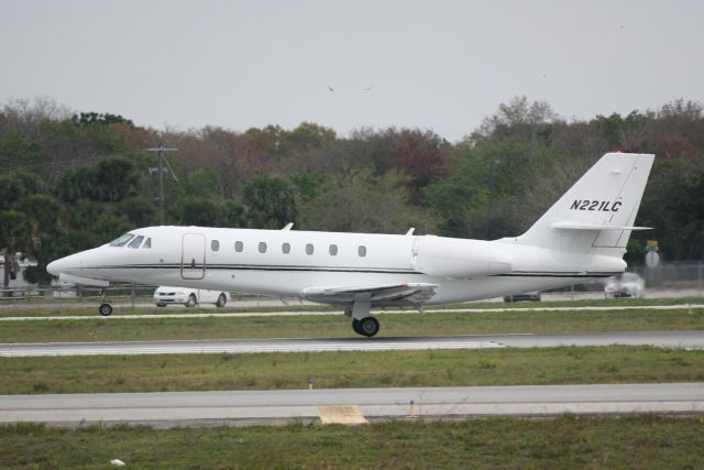 Cessna Citation Sovereign (N221LC) - Cessna Citation Sovereign (N221LC) departs Sarasota-Bradenton International Airport