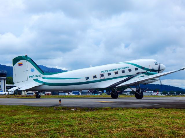 Douglas DC-3 (PNC213)