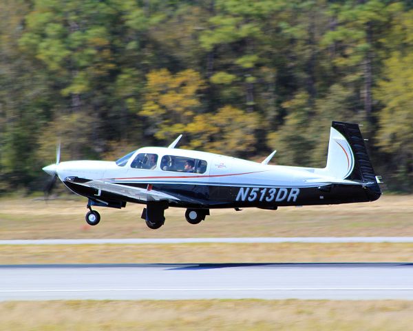 Mooney M-20 (N513DR)