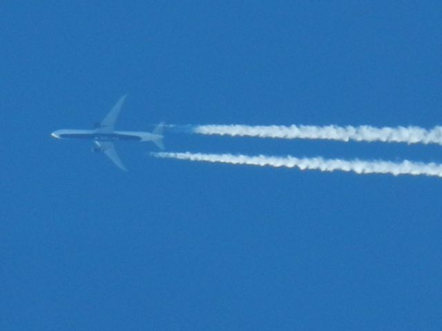 BOEING 767-400 (N838MH) - A Delta Airlines Boeing B767-432ER Flies By My Home En-Route To Atlanta, This Aircraft Was Built In 2001