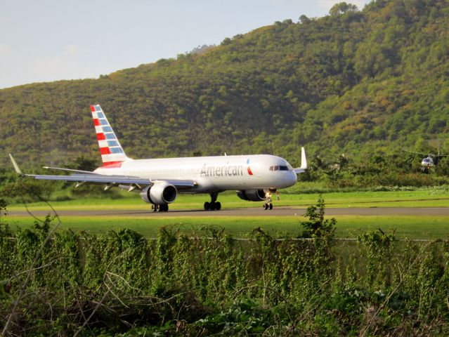 Boeing 757-200 (N194AA)