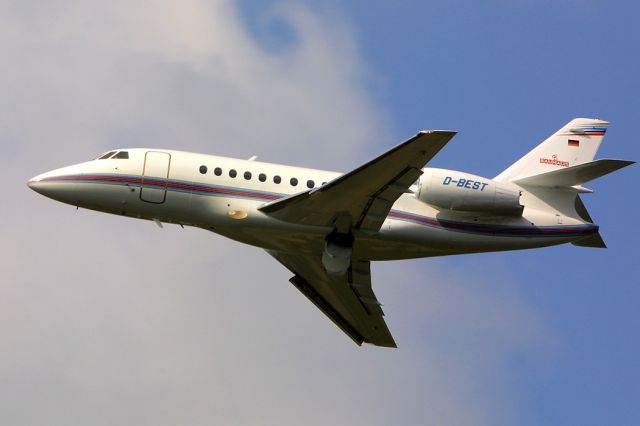 Dassault Falcon 2000 (D-BEST)