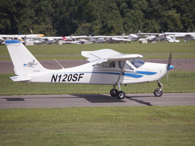 Swearingen SA-26 Merlin 2 (N120SF) - Taxiing out for take off runway 26.