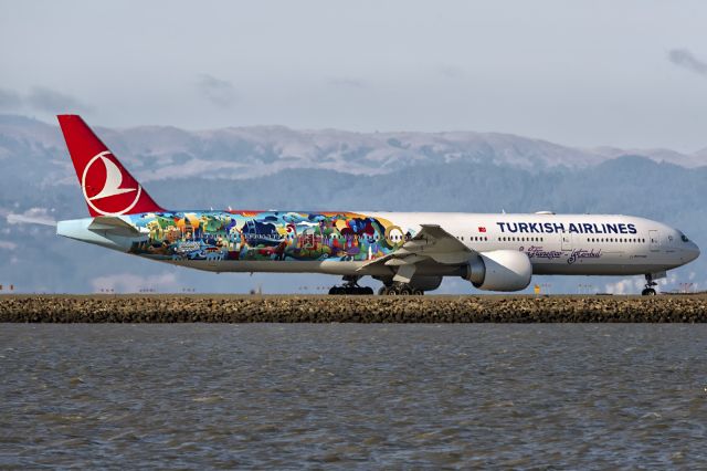 BOEING 777-300 (TC-JJU) - 4th July, 2015