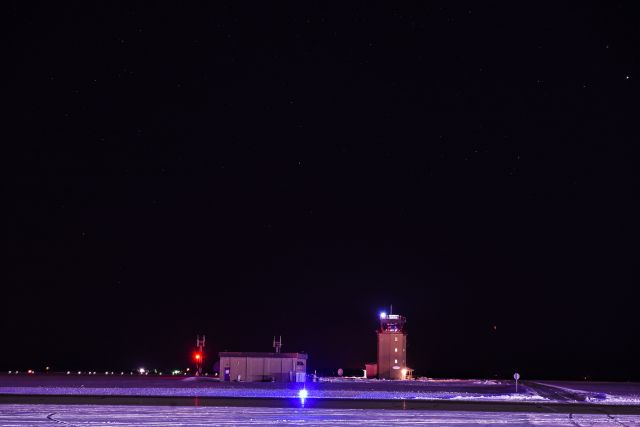 — — - Nav Canada Flight Service Station in Grande Prairie, AB