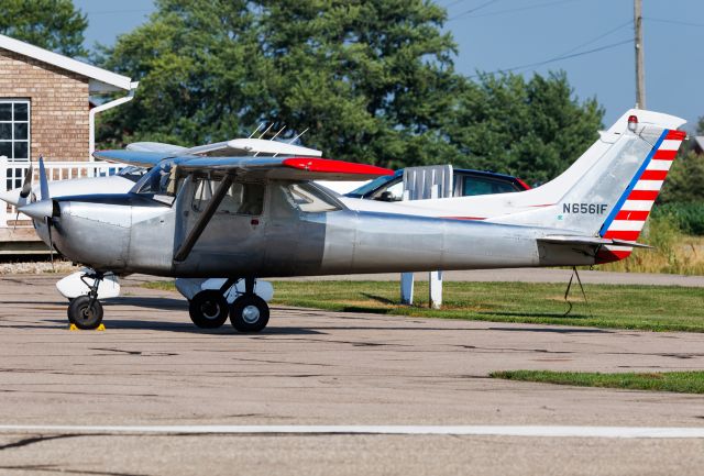 Cessna Commuter (N6561F)