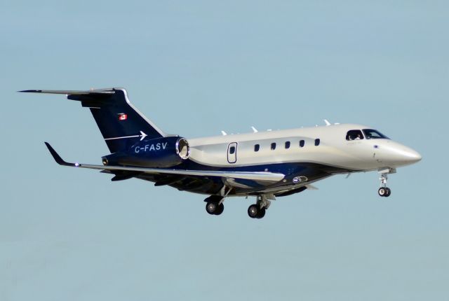 Embraer Legacy 450 (C-FASV)