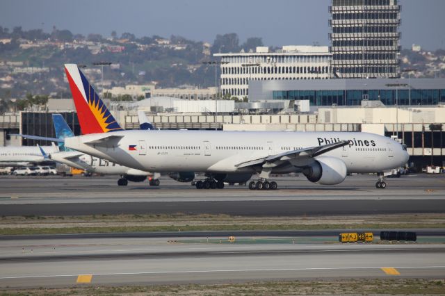 BOEING 777-300ER (RP-C7777)