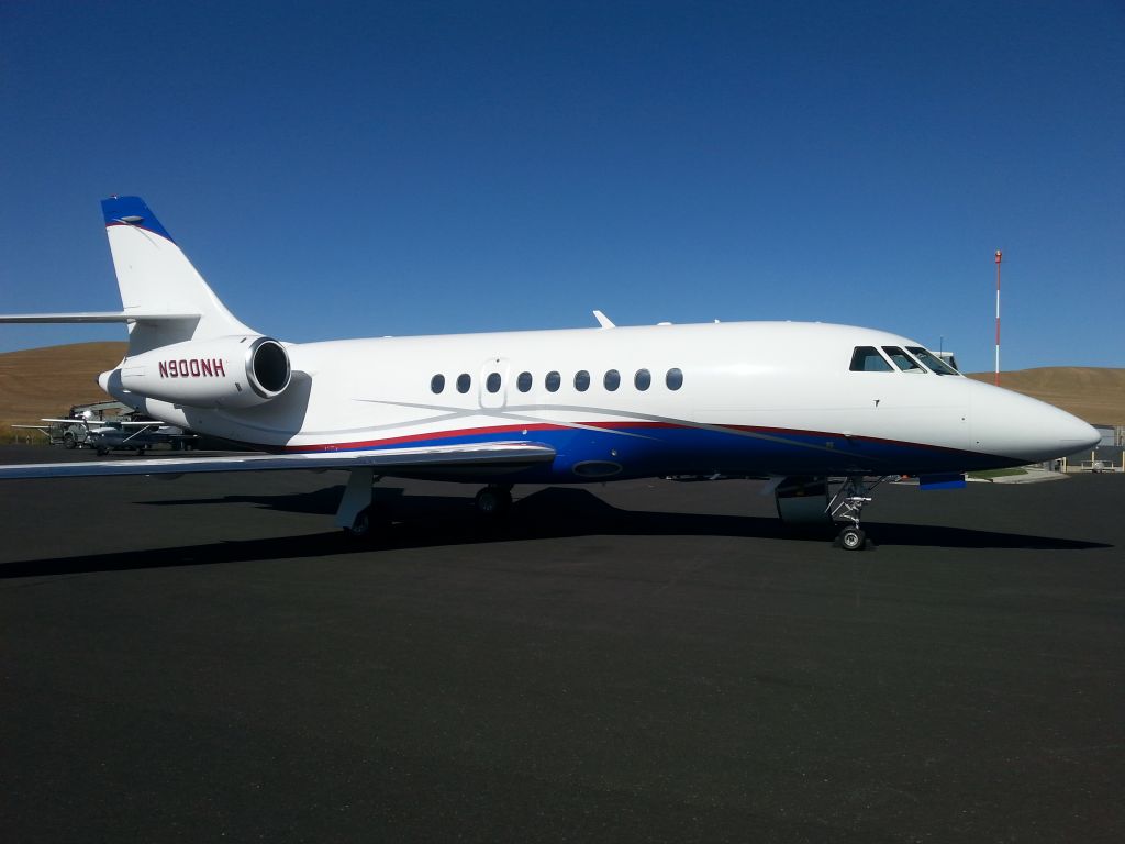 Dassault Falcon 900 (N900NH)