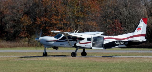 Cessna Caravan (N626LM) - Taxiing for departure is this "Skydive Sussx" 1998 Cessna 208B Grand Caravan in the Autumn of 2024.