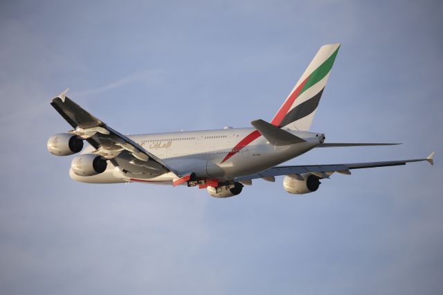 Airbus A380-800 (A6-EUS)